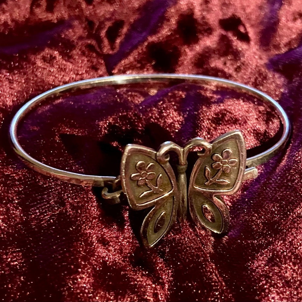James Avery Retired HTF Mariposa Hook On Bracelet